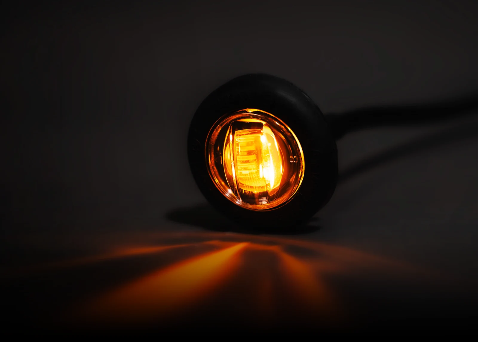 Viklight Power X1 compact amber warning and position light